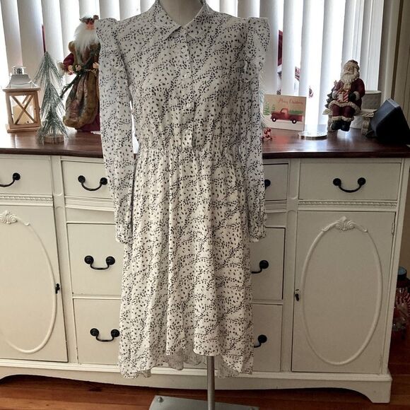 The drop blue White Long Sleeve dress medium NWT - Picture 7 of 7